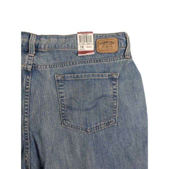 Levi's Low Rise Boot Cut Jeans 18 - Picture 6 of 8